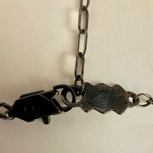 Bellagio rhinestone rectangular pendant necklace - Picture 6 of 10